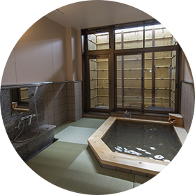 はなまるの湯　桧畳風呂